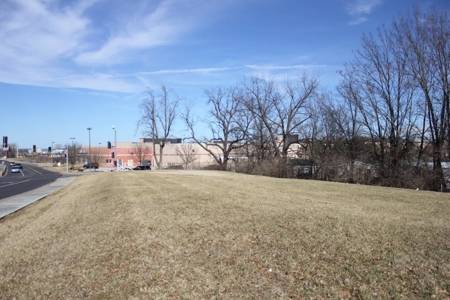 Commercial Real Estate Auction St. Peters MO - image 9