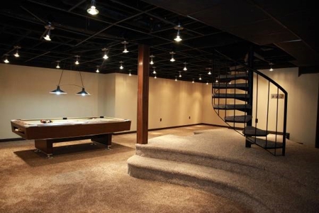 Off Grid Property In Montana With Custom Home & Land - image 9
