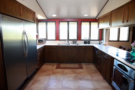 Off Grid Property In Montana With Custom Home & Land - image 13