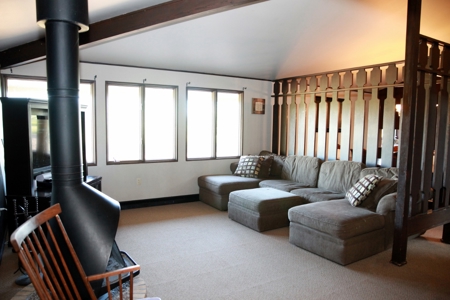 Off Grid Property In Montana With Custom Home & Land - image 14