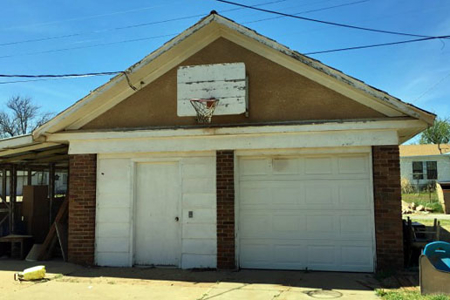 Home for Sale - Clinton, OK - image 14