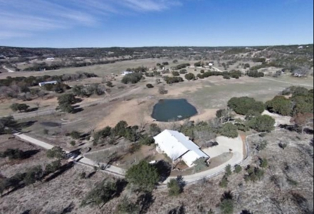 18 (approx) Acres & Residence 10 Minutes From Kerrville TX - image 13