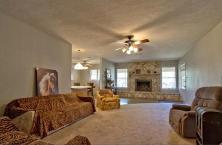 18 (approx) Acres & Residence 10 Minutes From Kerrville TX - image 22