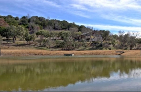 18 (approx) Acres & Residence 10 Minutes From Kerrville TX - image 23