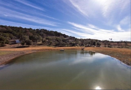 18 (approx) Acres & Residence 10 Minutes From Kerrville TX - image 29