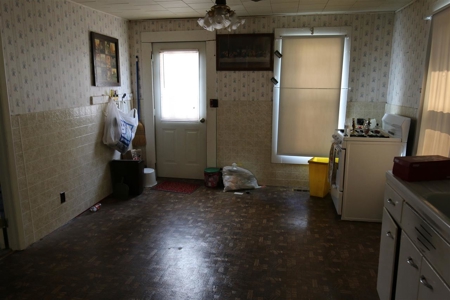 Home For Sale at Auction | Bloomington Indiana - image 4