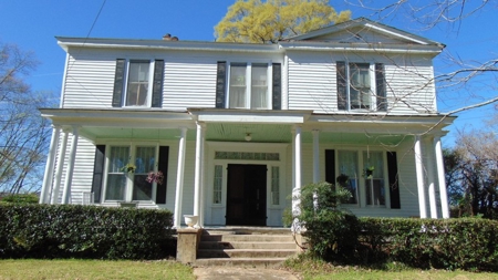 Historic Southern Home in Winnsboro, SC - image 17