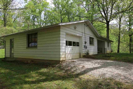 Bedford Indiana Home and Land  for Sale | Online Auction - image 5