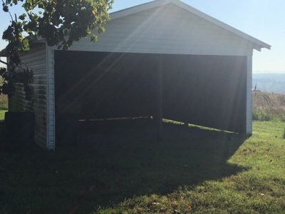 Absolute Auction 2 homes and 15+/- acres for sale - image 25
