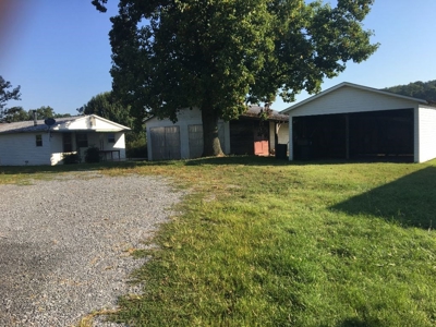Absolute Auction 2 homes and 15+/- acres for sale - image 23