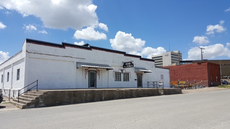 Commercial Building for Sale Downtown Temple TX  Auction - image 4