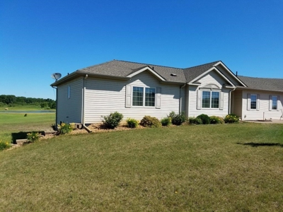 Rural Country Home ABSOLUTE REAL ESTATE  AUCTION - image 2