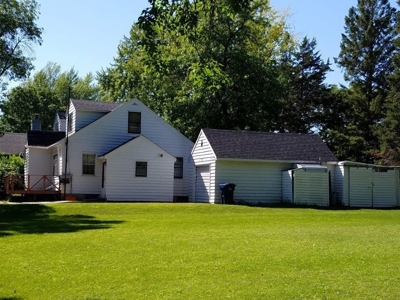 ABSOLUTE REAL ESTATE Residential Home w/Beautiful Lot - image 15