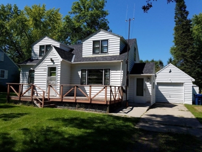 ABSOLUTE REAL ESTATE Residential Home w/Beautiful Lot - image 4
