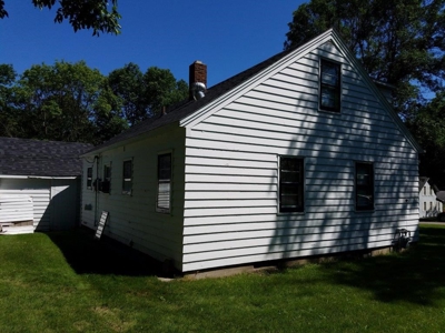 ABSOLUTE REAL ESTATE Residential Home w/Beautiful Lot - image 24
