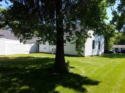 ABSOLUTE REAL ESTATE Residential Home w/Beautiful Lot - image 23