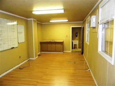 Commercial Building for Sale - Elk City, OK - image 20