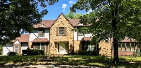 Country Estate Auction - Two Homes & Acreage in Rolla, MO - image 2