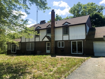 Country Estate Auction - Two Homes & Acreage in Rolla, MO - image 4