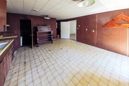 Country Estate Auction - Two Homes & Acreage in Rolla, MO - image 32