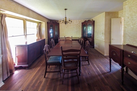 Country Estate Auction - Two Homes & Acreage in Rolla, MO - image 12