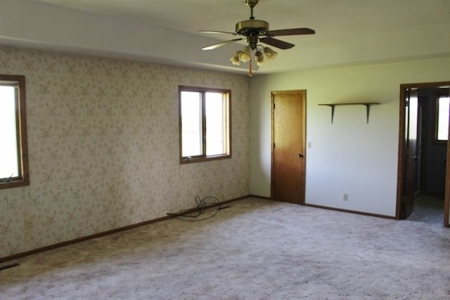 Acreage with Home - image 16