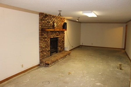 Acreage with Home - image 18