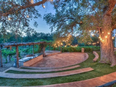 Lost Creek Vineyard & Bistro Real Estate Auction - image 1
