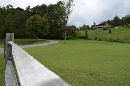 AUCTION Home/cars/personal property Sale in Hawkins CO TN - image 8