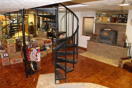 Acreage with Home in Ponca Hills - image 4