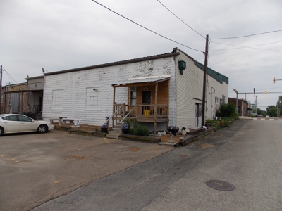 Commercial Building & Contents/5.3 Acre Tract Auction - image 38