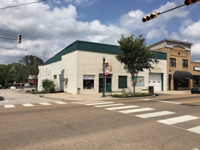 Commercial Building & Contents/5.3 Acre Tract Auction - image 21