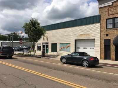 Commercial Building & Contents/5.3 Acre Tract Auction - image 17