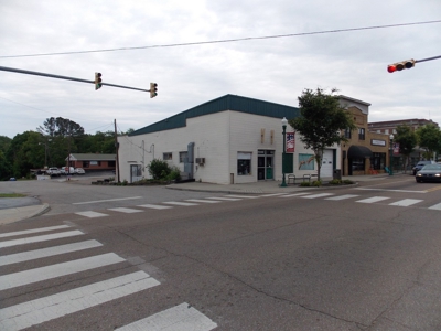 Commercial Building & Contents/5.3 Acre Tract Auction - image 37