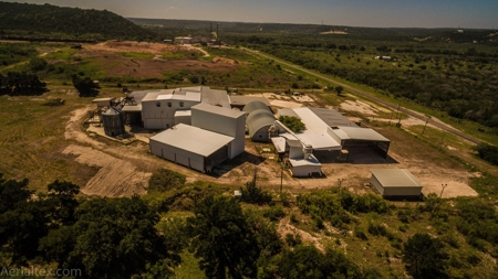 Investment Property For Sale At Auction Junction Texas - image 1