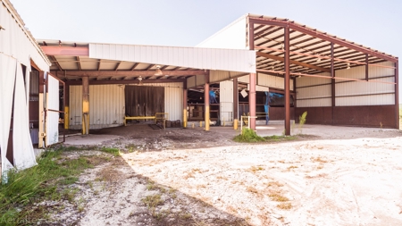 Investment Property For Sale At Auction Junction Texas - image 21