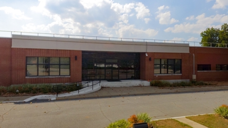474,000 Sq Ft Former Kellogg's Food Manufacturing Plant - image 2