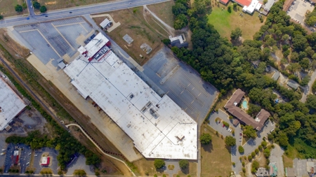 474,000 Sq Ft Former Kellogg's Food Manufacturing Plant - image 1