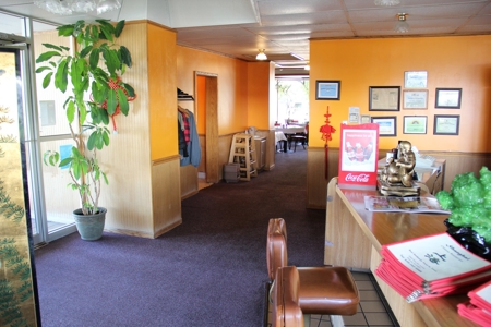 Restaurant Building at Absolute Auction in Emporia, Kansas - image 23
