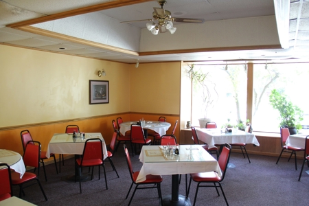 Restaurant Building at Absolute Auction in Emporia, Kansas - image 7