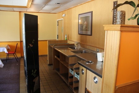 Restaurant Building at Absolute Auction in Emporia, Kansas - image 9