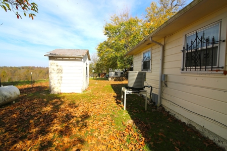 Country Home in the Ozarks For Sale - image 12