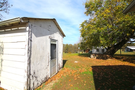 Country Home in the Ozarks For Sale - image 14