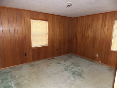 Home in Town on Corner Lot for Auction - image 16