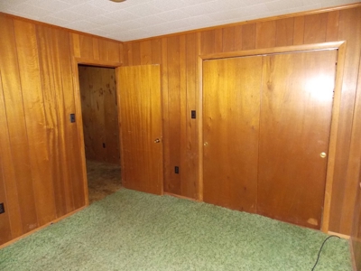 Home in Town on Corner Lot for Auction - image 15