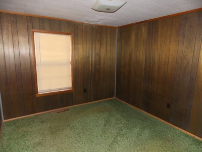 Home in Town on Corner Lot for Auction - image 11