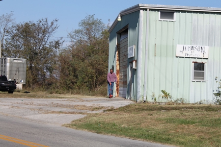 Commercial Building & Land for Sale Master Commissioiner - image 3