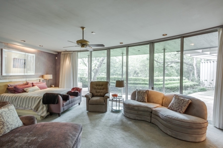 A Mid-Century Modern Masterpiece - image 13