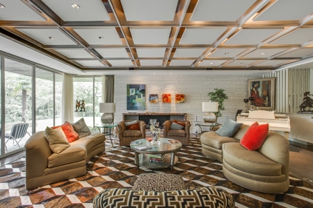 A Mid-Century Modern Masterpiece - image 6