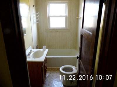 ABSOLUTE AUCTION. HOME IN PERRYVILLE KY JAN 21 2017 10:30 am - image 8